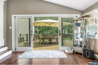 215 White Avenue, Old Tappan, NJ 07675 - Photo 18