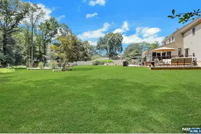 215 White Avenue, Old Tappan, NJ 07675 - Photo 22