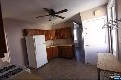 10 Orchard Street 2nd Fl #2nd fl, Elmwood Park, NJ 07407 - Photo 4