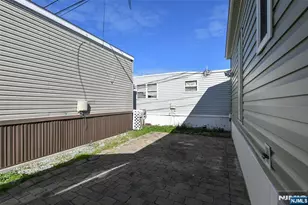 34 Helen Dr, Moonachie, NJ 07074 - Photo 30