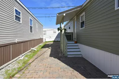 34 Helen Drive, Moonachie, NJ 07074 - Photo 34