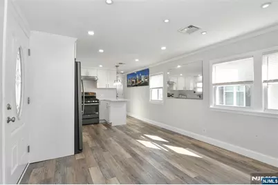 34 Helen Drive, Moonachie, NJ 07074 - Photo 4