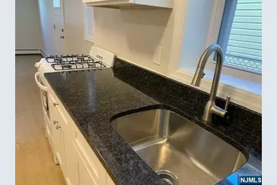 76 Grant Street 4 #4, Fairview, NJ 07022 - Photo 4