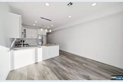 93 Prospect Street 4 #4, Garfield, NJ 07026 - Photo 8