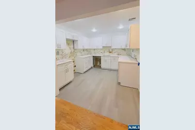 1516 John F Kennedy Boulevard 2 #2, Union City, NJ 07087 - Photo 4