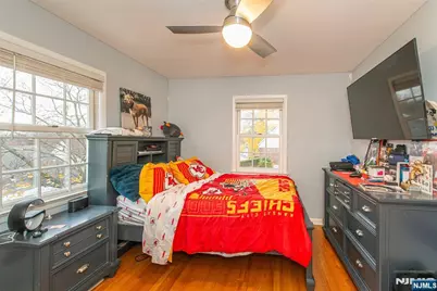 466 Franklin Avenue, Hasbrouck Heights, NJ 07604 - Photo 12