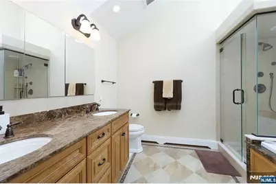 102 Aspen Court T002 #T002, Norwood, NJ 07648 - Photo 28