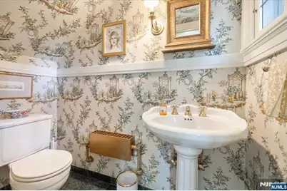 200 Lincoln Street, Englewood, NJ 07631 - Photo 36