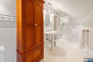 200 Lincoln St, Englewood, NJ 07631 - Photo 32