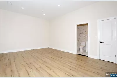 385 Passaic Avenue 1 #1, Lodi, NJ 07644 - Photo 16