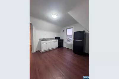 510 Shaler 3 #3, Ridgefield, NJ 07657 - Photo 2