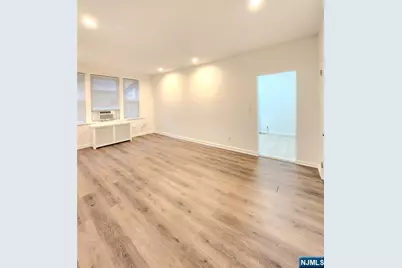218 Broad Avenue 2F #2F, Leonia, NJ 07605 - Photo 10