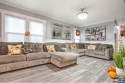 3-04 Bergen Avenue, Fair Lawn, NJ 07410 - Photo 8