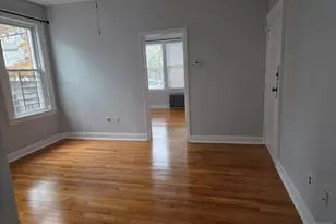 292 Leslie Street 292, Newark, NJ 07112 - Photo 2