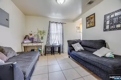 92 Bloomfield Avenue, Paterson, NJ 07503 - Photo 8