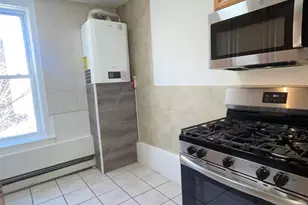 10 Hilliard Ave 4, Edgewater, NJ 07020 - Photo 6