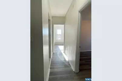 10 Hilliard Avenue 4 #4, Edgewater, NJ 07020 - Photo 6