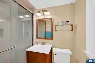 100 Lake Street, Upper Saddle River, NJ 07458 - Photo 26