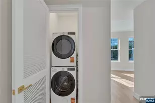 24 Clinton Ave 1, Jersey City, NJ 07304 - Photo 16