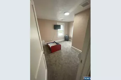 140 N Broadway, Pennsville Township, NJ 08070 - Photo 18