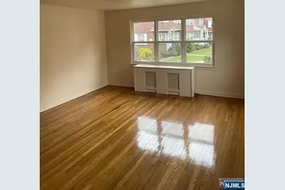 29 W Passaic Street, Maywood, NJ 07607 - Photo 4