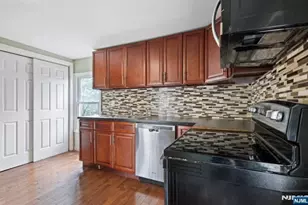 70 Sherman Ave, Newark, NJ 07114 - Photo 22