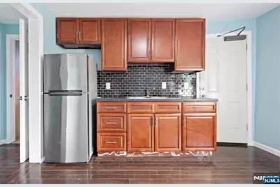 70 Sherman Avenue, Newark, NJ 07114 - Photo 32