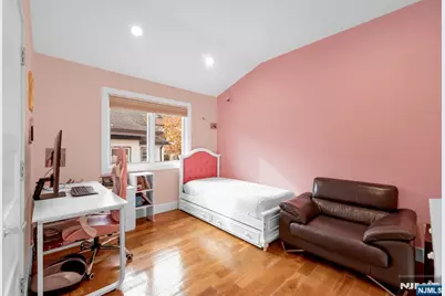807 Edgewood Lane B #B, Fort Lee, NJ 07024 - Photo 22