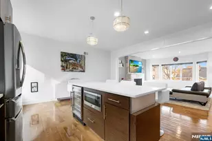 807 Edgewood Ln B, Fort Lee, NJ 07024 - Photo 12