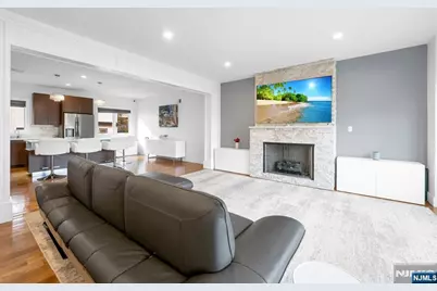 807 Edgewood Lane B #B, Fort Lee, NJ 07024 - Photo 6