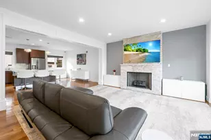 807 Edgewood Ln B, Fort Lee, NJ 07024 - Photo 6