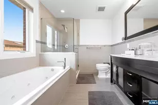 807 Edgewood Ln B, Fort Lee, NJ 07024 - Photo 20