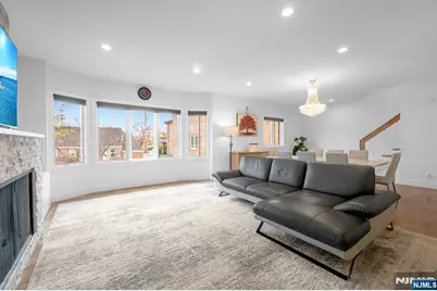 807 Edgewood Lane B #B, Fort Lee, NJ 07024 - Photo 8