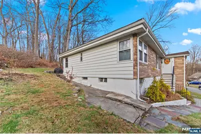 48 Algonquin Avenue, Rockaway Township, NJ 07866 - Photo 4