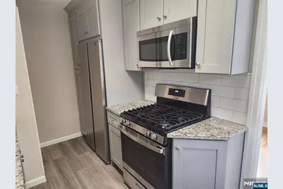 11 Cottage Lane 1st Floor #1st Floor, Upper Saddle River, NJ 07458 - Photo 8