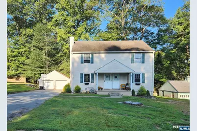 11 Cottage Lane 1st Floor #1st Floor, Upper Saddle River, NJ 07458 - Photo 1