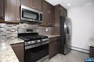 611 Kingsland Ave, Lyndhurst Township, NJ 07071 - Photo 6