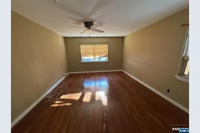 535 Roff Avenue 1 #1, Palisades Park, NJ 07650 - Photo 6