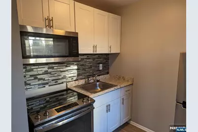 257 Essex Street 4 #4, Hackensack, NJ 07601 - Photo 1