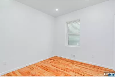 85 Myrtle Avenue 1 #1, Jersey City, NJ 07305 - Photo 14