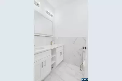 85 Myrtle Avenue 1 #1, Jersey City, NJ 07305 - Photo 22