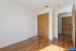 17 Meadow Road 401, Rutherford, NJ 07070 - Photo 18