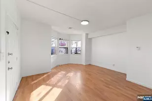 84 Washington Pl 1, Passaic, NJ 07055 - Photo 6