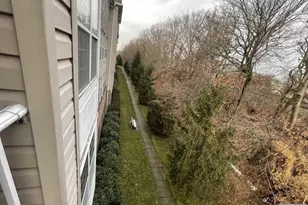 132 Cory Ln 132, Elmwood Park, NJ 07407 - Photo 20