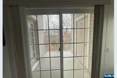 132 Cory Lane 132 #132, Elmwood Park, NJ 07407 - Photo 26