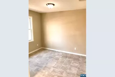 252 Berry Street, Hackensack, NJ 07601 - Photo 12