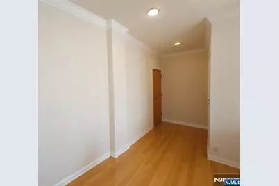 1700 Kennedy Boulevard 31 #31, Union City, NJ 07087 - Photo 6