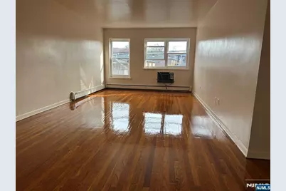 475 Grand Avenue 1C #1C, Palisades Park, NJ 07650 - Photo 2