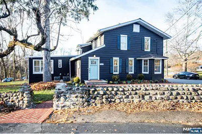 109 Franklin Avenue, Oakland, NJ 07436 - Photo 4