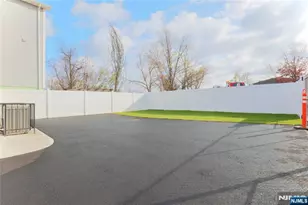 32 Garibaldi Ave 1, Newark, NJ 07114 - Photo 14